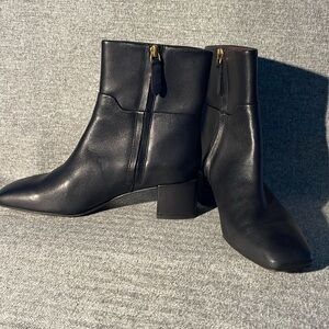 Sarto Flexa Fabiene Bootie.NEW